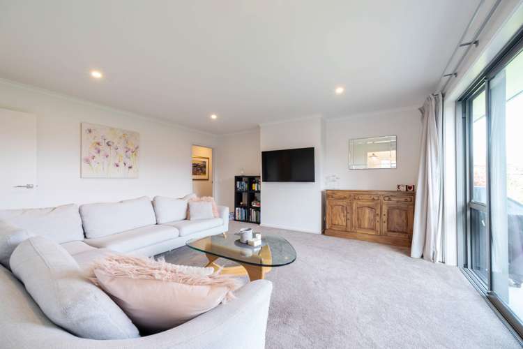 4 Rosemary Place Stoke_11