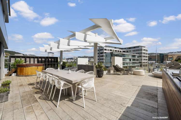 2a/8 Clyde Quay Wharf Te Aro_1