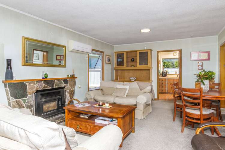 6 Lemari Avenue Stoke_10