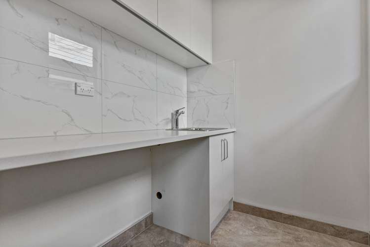 5 Bomber Lane Whenuapai_19