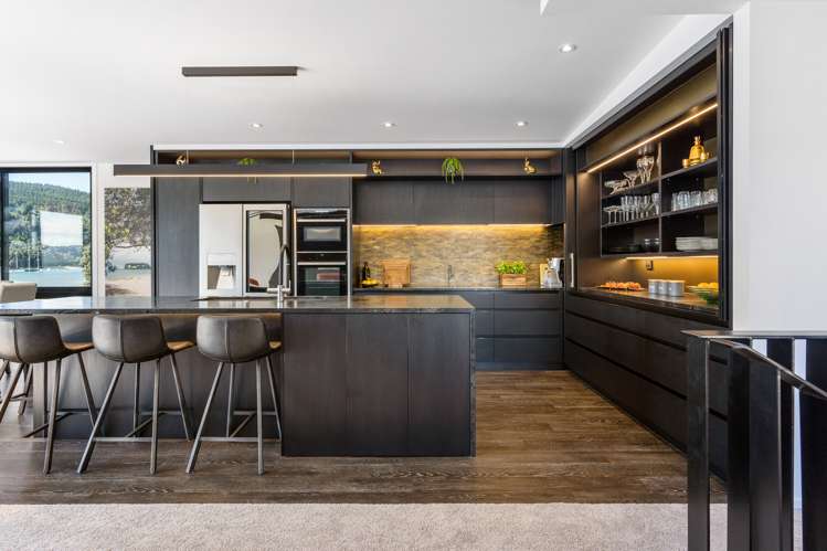 511 Beach Road Whangamata_11