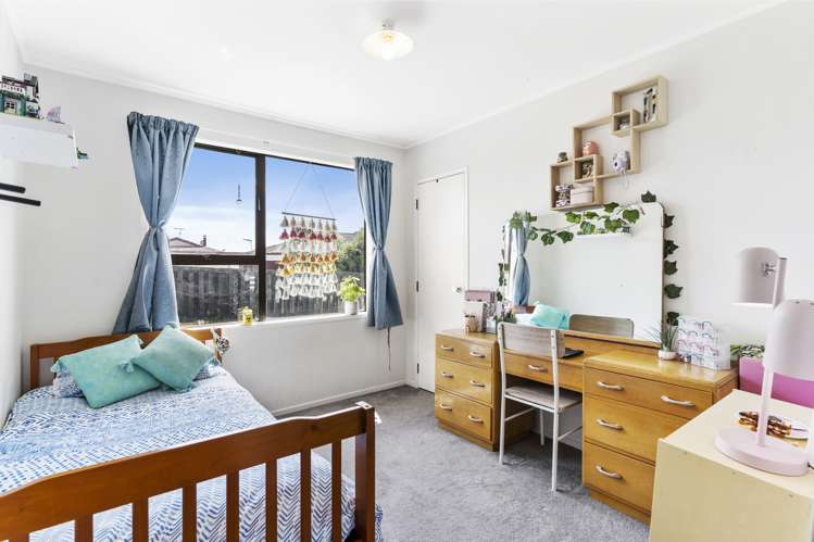 1/10 Catkin Crescent Papatoetoe_8