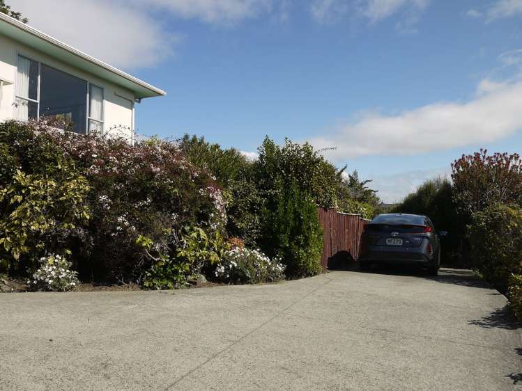 2/43c The Ridgeway Enner Glynn_23