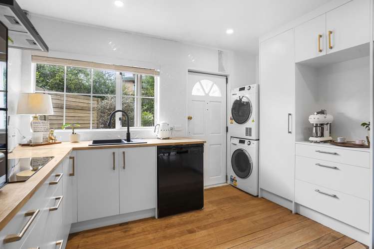 17A Freda Place_5