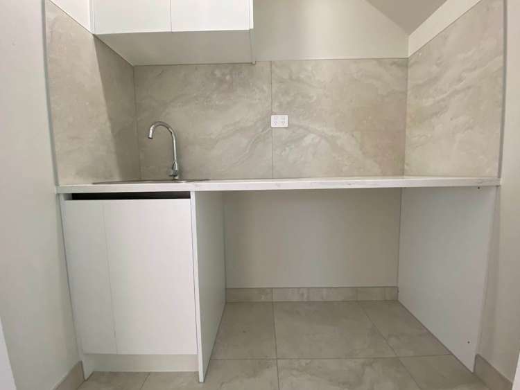 1/16 Waterloo Road Milford_6