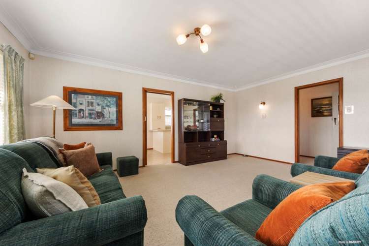 12 Dundee Place Blockhouse Bay_7