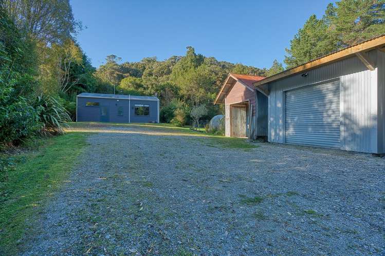 89 Russell Road_3