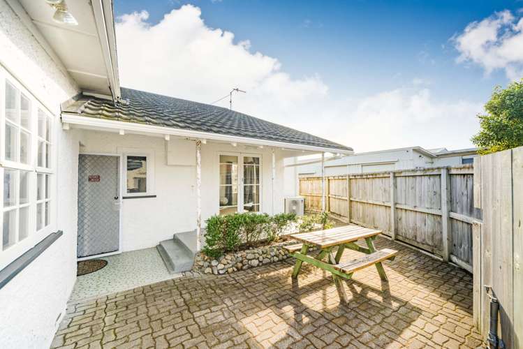 12 Dahlia Street Palmerston North Central_16