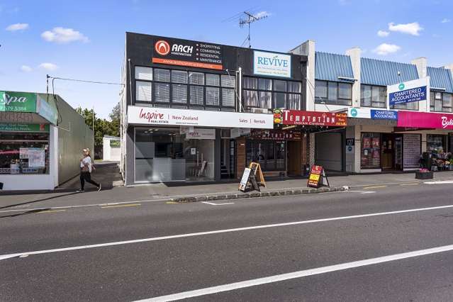 Split-risk investment with new leases on Ellerslie’s main retail strip