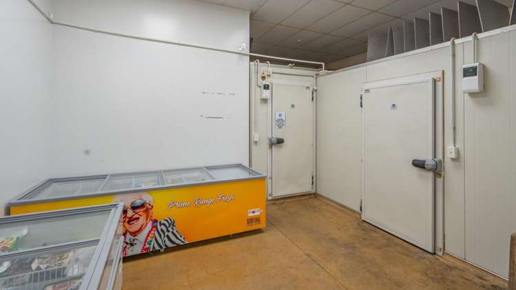 Unit 2, 303 Colombo Street City Centre_12