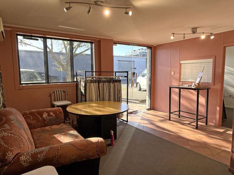 25 Vialou Street Hamilton Central_7