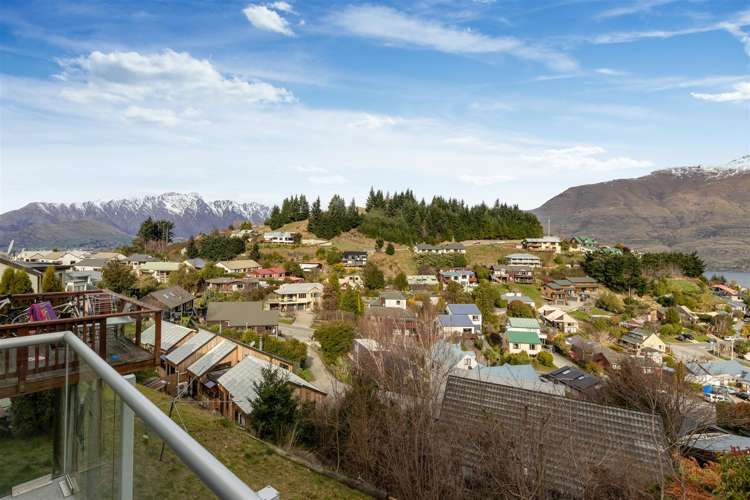 10b Dart Place Fernhill/Sunshine Bay_11