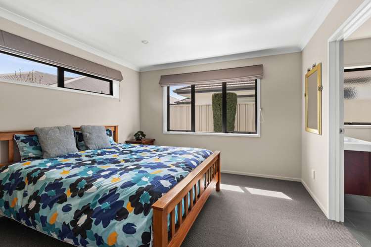 216 Frimley Oaks Frimley_12