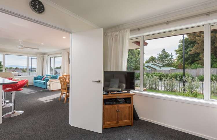 20 Concordia Drive Richmond_12