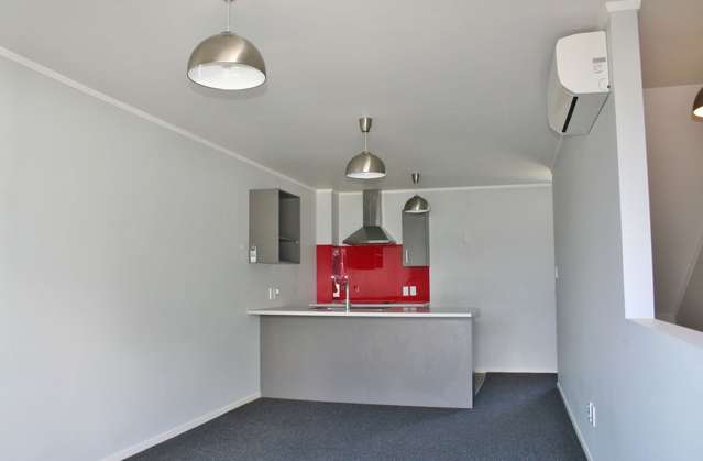 1/16A Woodall Place Totara Vale_2