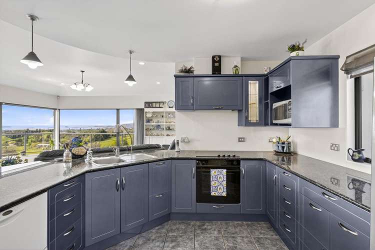 583 Hill Street South Hope_6