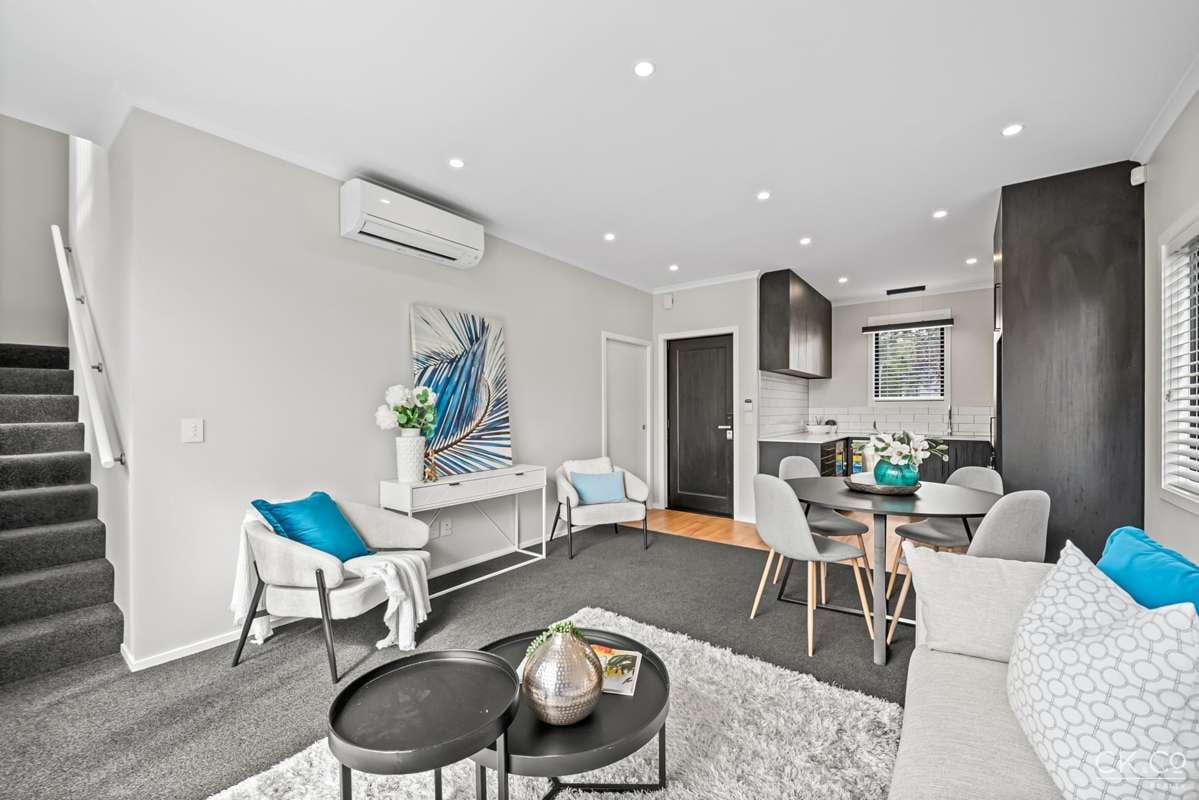 7 Aston Crescent_1
