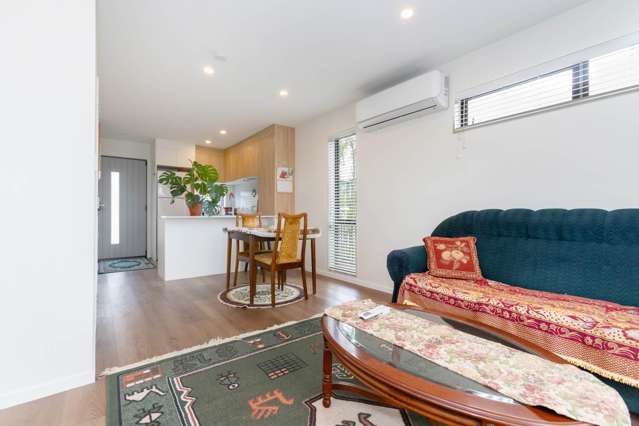 84 Selo Street Glen Eden_2