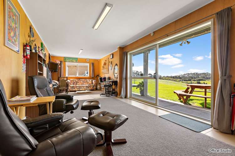 1518 Old North Road Helensville_10