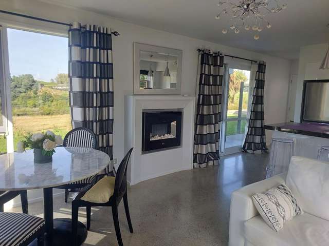 B (Apartment)/31 Riverside Lane 11373_4