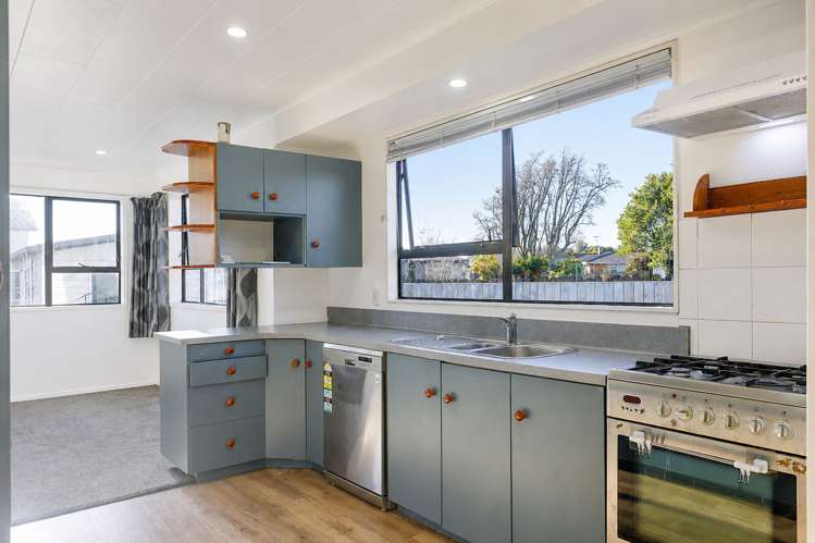 69 Lewis Street Glenview_7