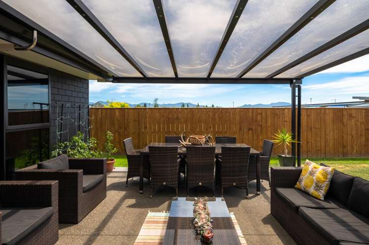 11 Kittyhawk Road Burleigh_11