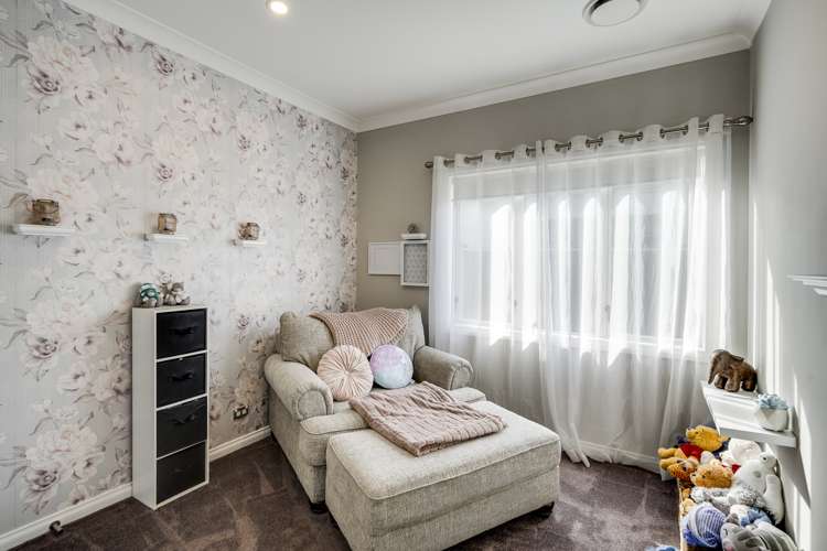 6 Squire Drive Awatoto_16