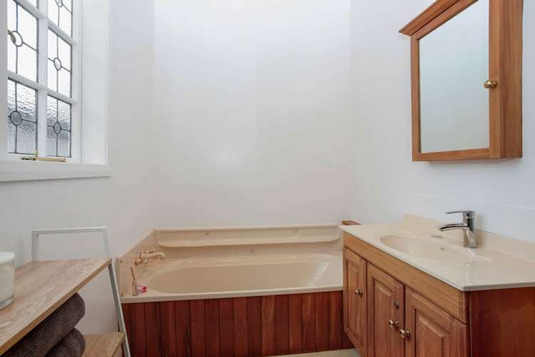 2 Empire Road Epsom_18