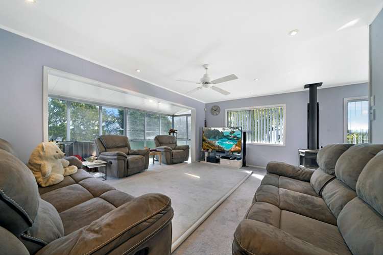 4 Seakens Way Glen Eden_2