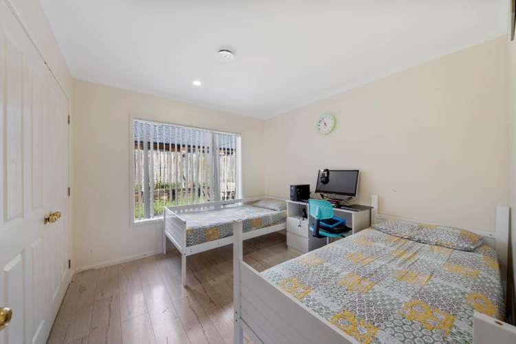 8 Derryveagh Lane Manurewa_13