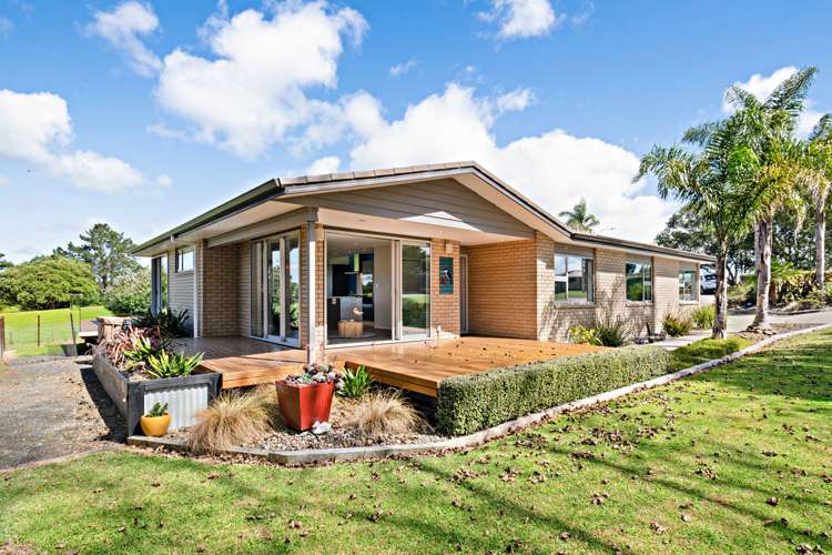 160 Torkar Road Clarks Beach_8