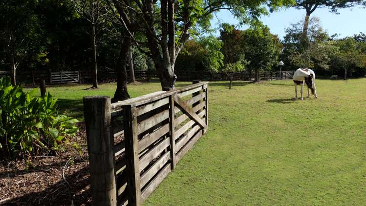 95 Barrett Road Riverhead_19