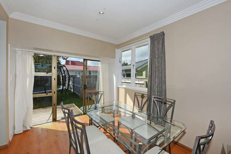 2/25a Ward Street Trentham_7