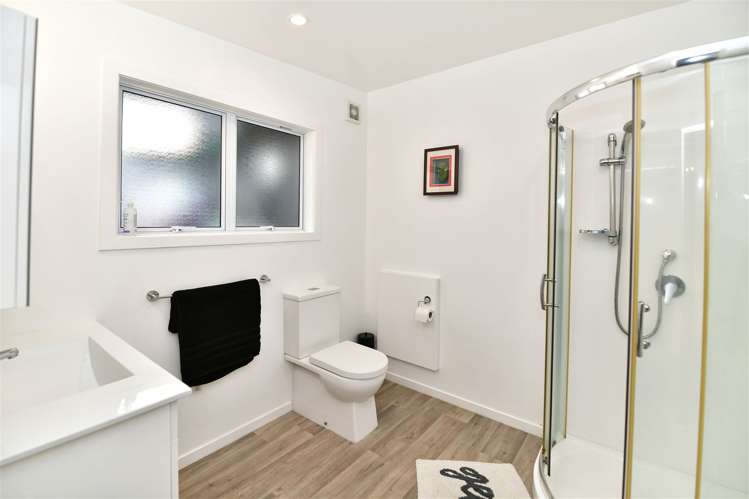 18a Hand Road Helensville_20