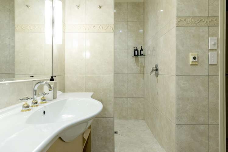 534 Gillespie Place Acacia Bay_14