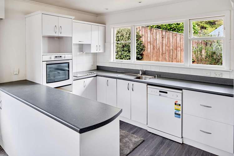 22 Longcroft Terrace Newlands_5