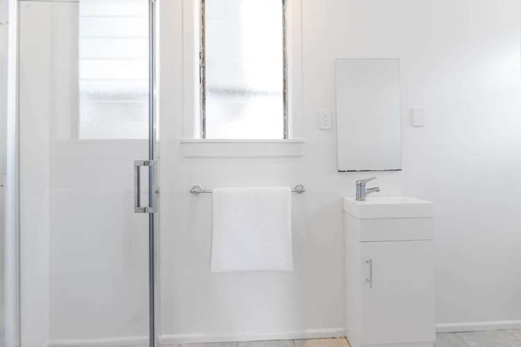 43 Margate Road Blockhouse Bay_16