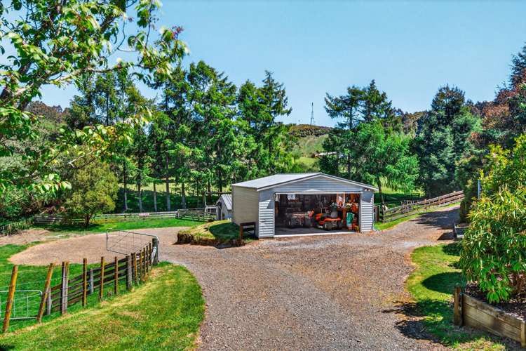 273 Mapara Road Acacia Bay_27