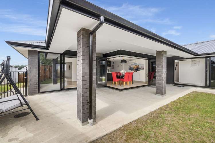 4 Petariki Way Pyes Pa_12