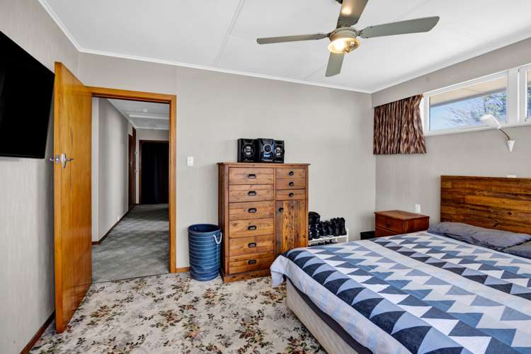 94 South Road Manaia_9