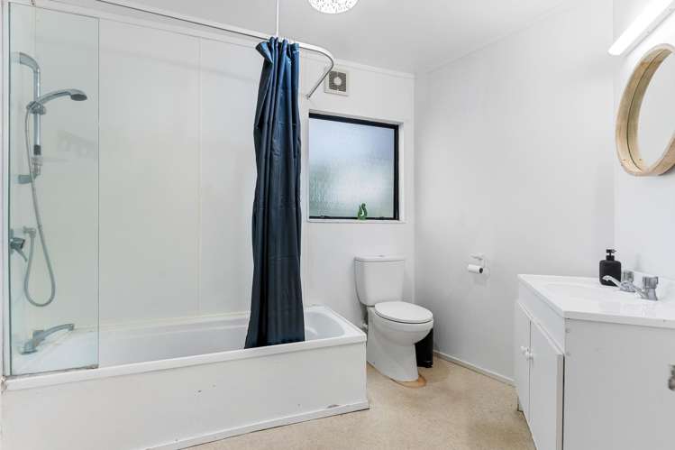 2/7 Almadale Place Hillcrest_10