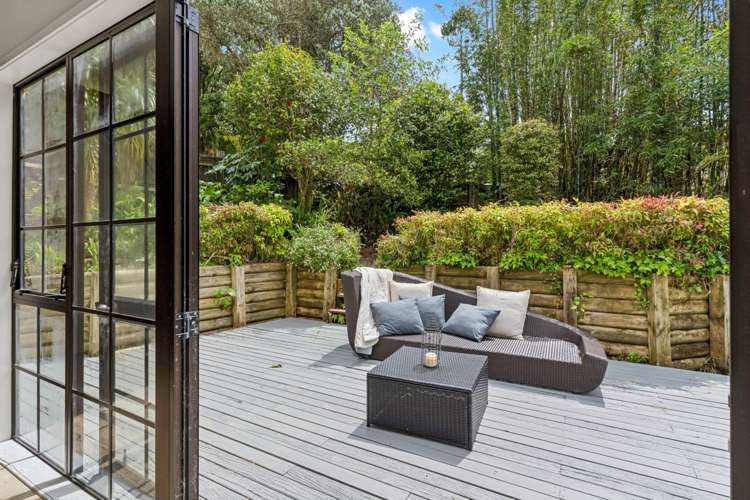 28 Longfellow Parade Glen Eden_24