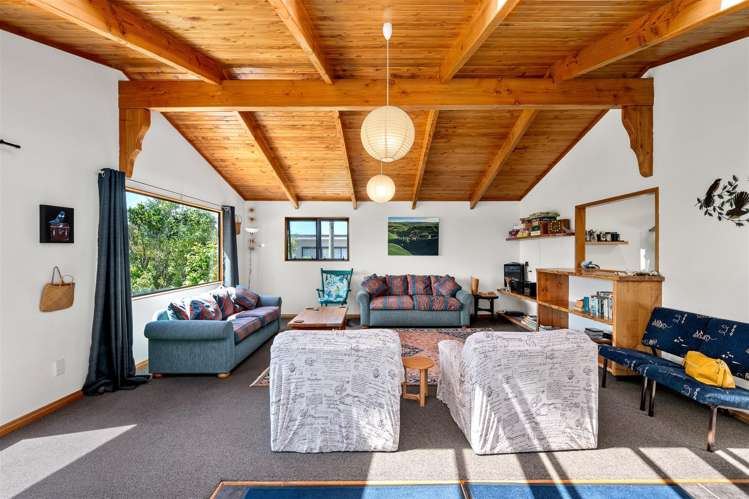 85 Bishop Road Parapara_8