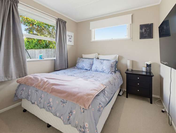 4 Perth Place Awapuni_18