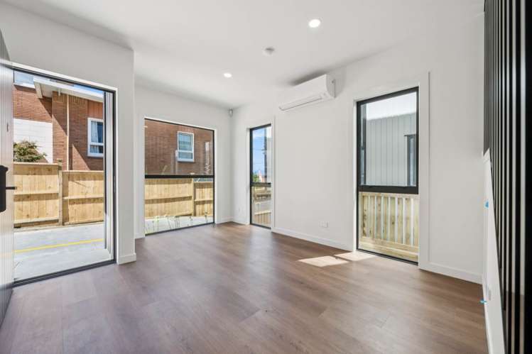 2C Rangitoto Terrace Milford_1