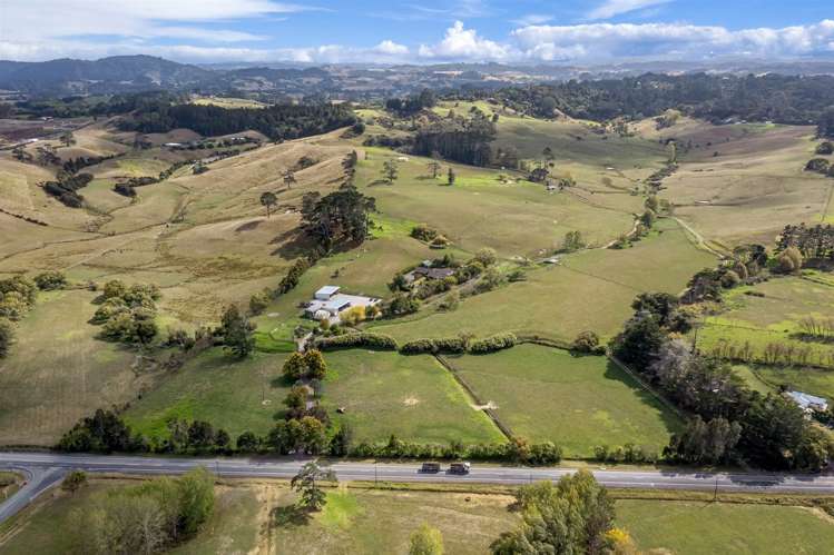 484 Kahikatea Flat Road Waitoki_15