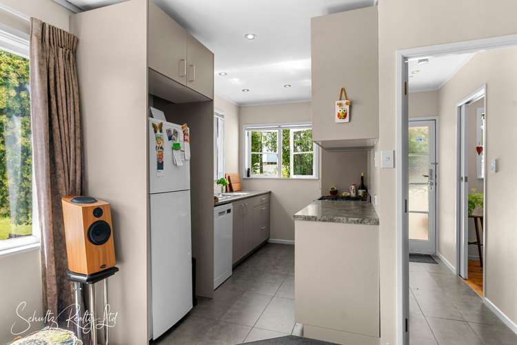 5A Whaka Street Maungaturoto_7