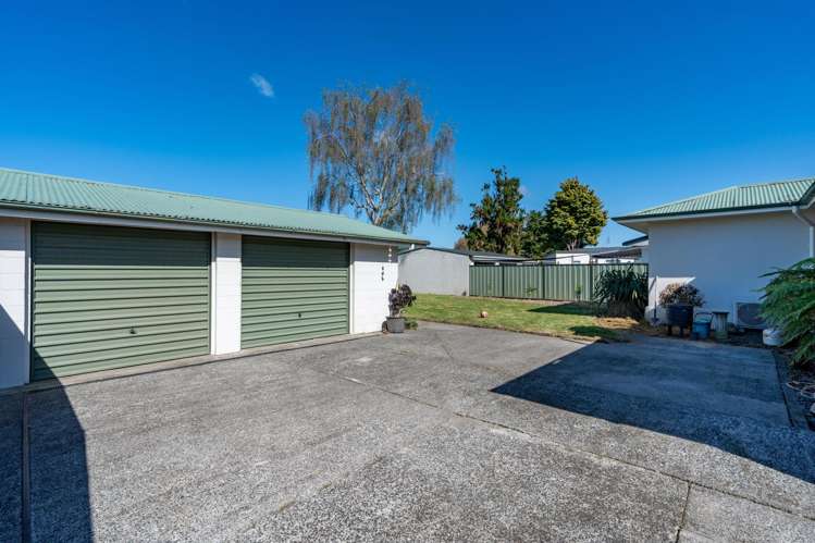 14 Jeanette Street Glenview_17