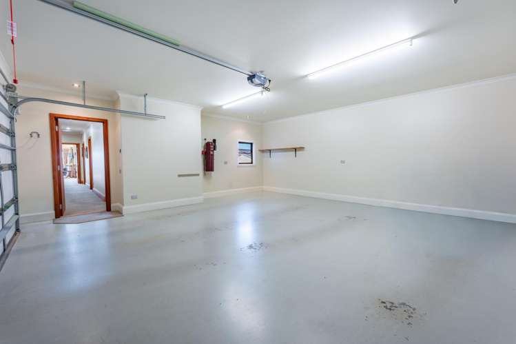 18 Kitchener Square Highfield_14