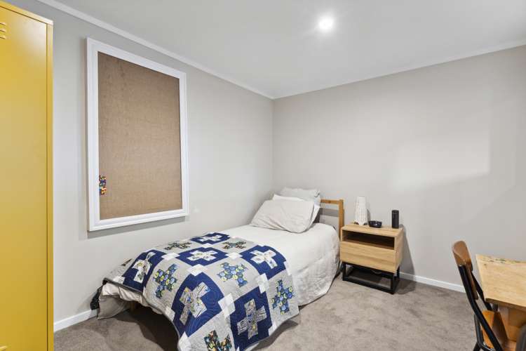 445 Warspite Avenue Ascot Park_14